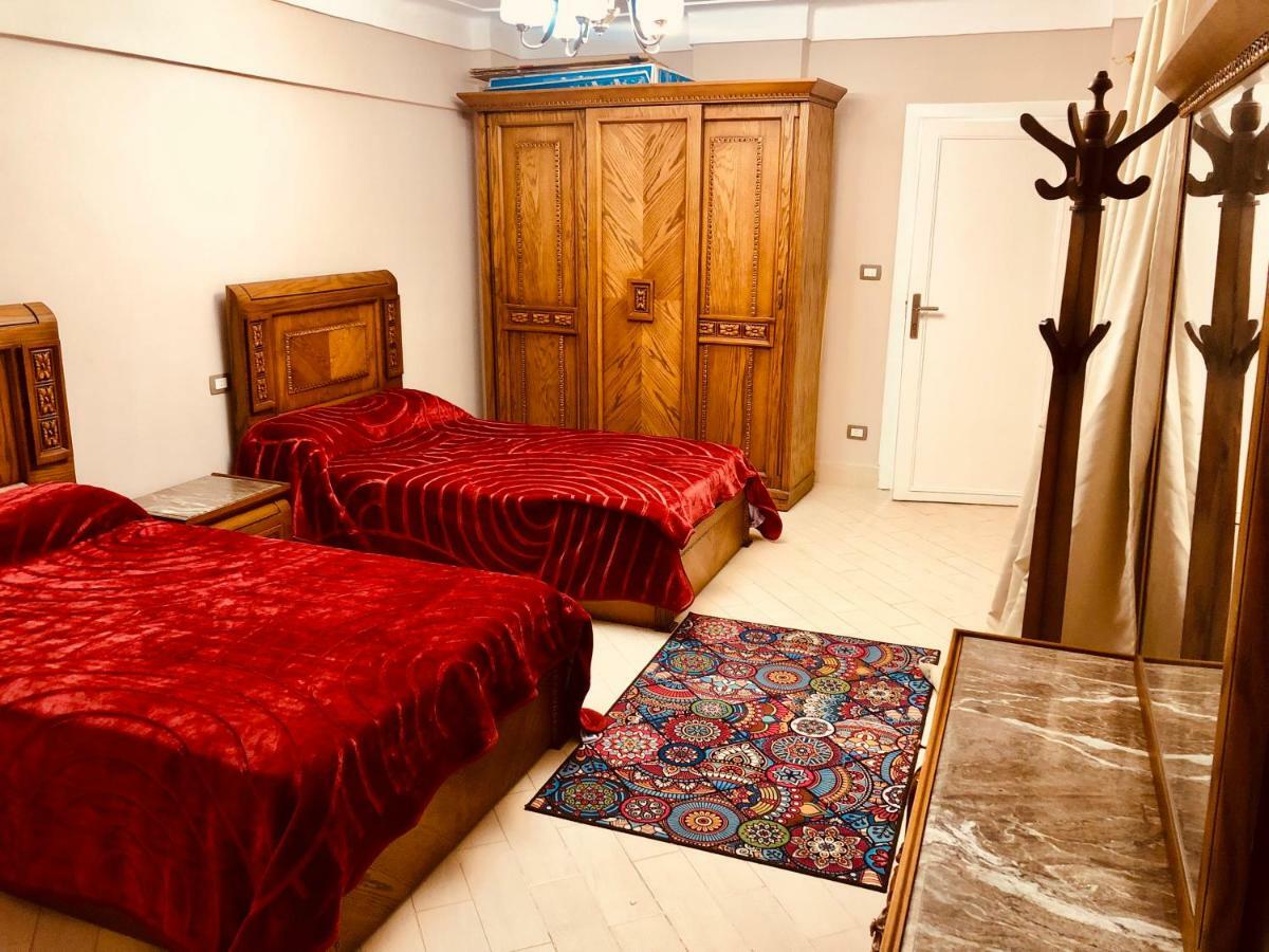 Toscanini Apartament اول صف مباشره Александрия Екстериор снимка